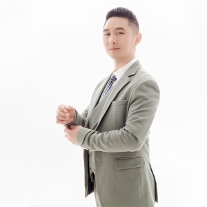 【名人堂访谈】肖强：想用音乐把贵州的美唱“透”